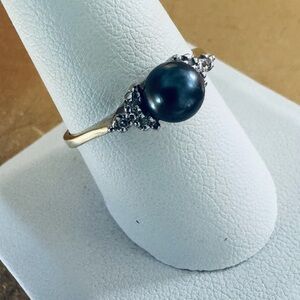 14K Yellow Gold Black Tahitian Pearl Ring with diamond clusters size 10